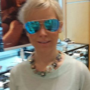 Meet your Posher, Kelie